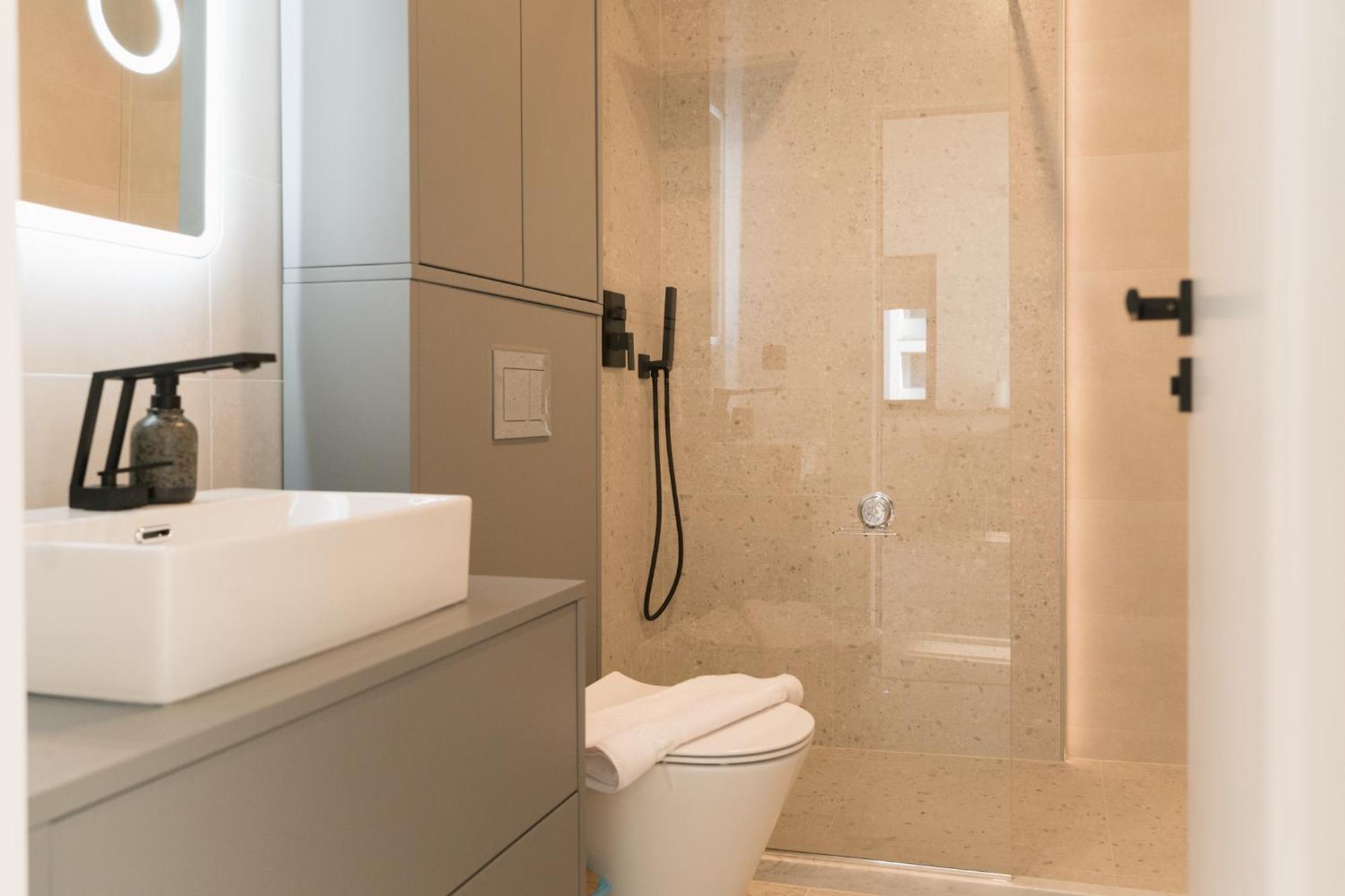 Flow Apartment 1 Bedroom With Parking 클루지나포카 외부 사진